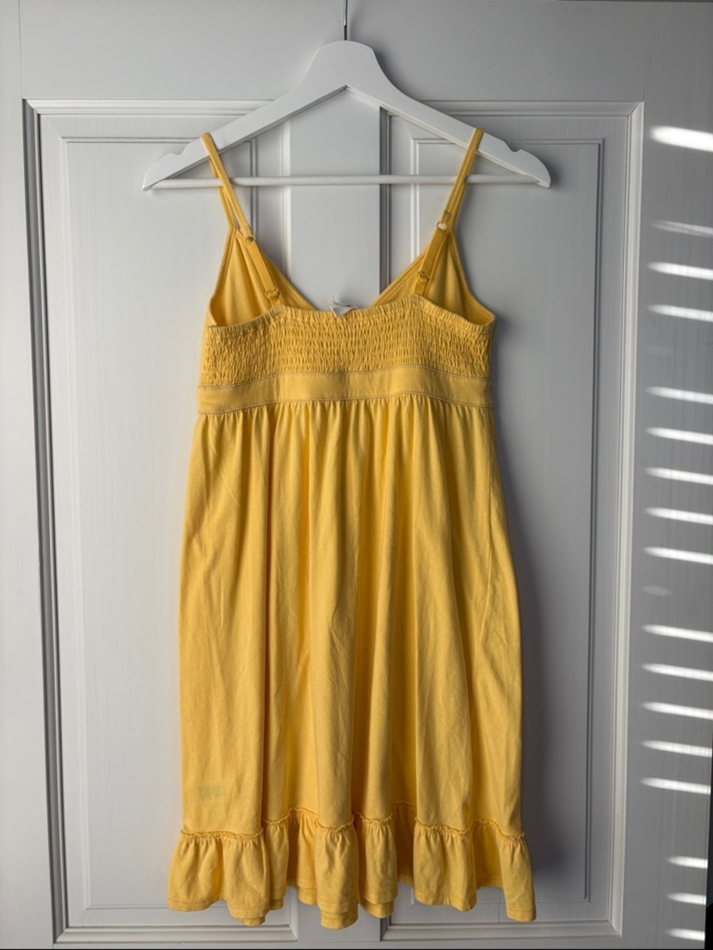Aeropostale Mini Dress Size M Yellow Sleeveless Ruffle Hem Empire Waist Smocked - Picture 5 of 5